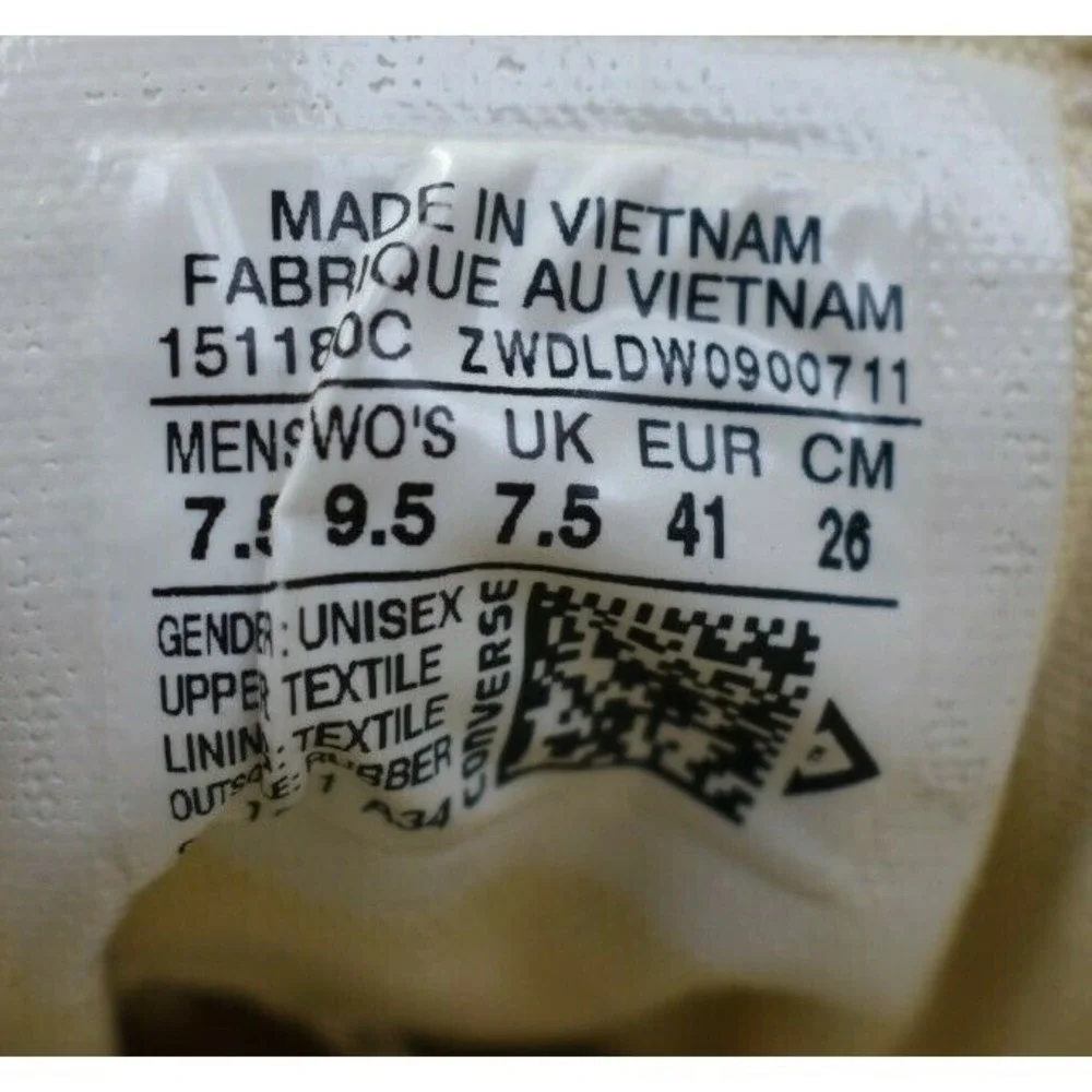 Converse item description